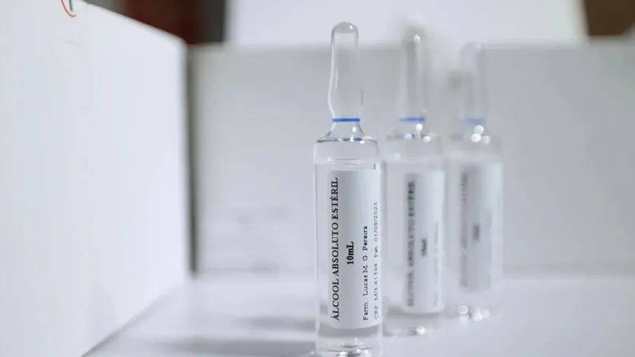 Antídoto contra metanol deve chegar nesta semana ao Brasil, mas não vai ser vendido em farmácias, diz fabricante