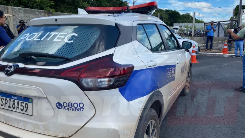Bandido troca tiros com a PM e vai pra vala mais cedo