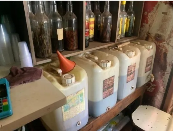 PC fecha fábrica pirata de bebidas armazenadas em tambores em MT