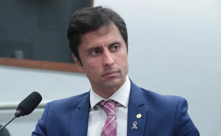 Comissão aprova projeto que torna obrigatória disciplina inclusiva na formação de pedagogos 