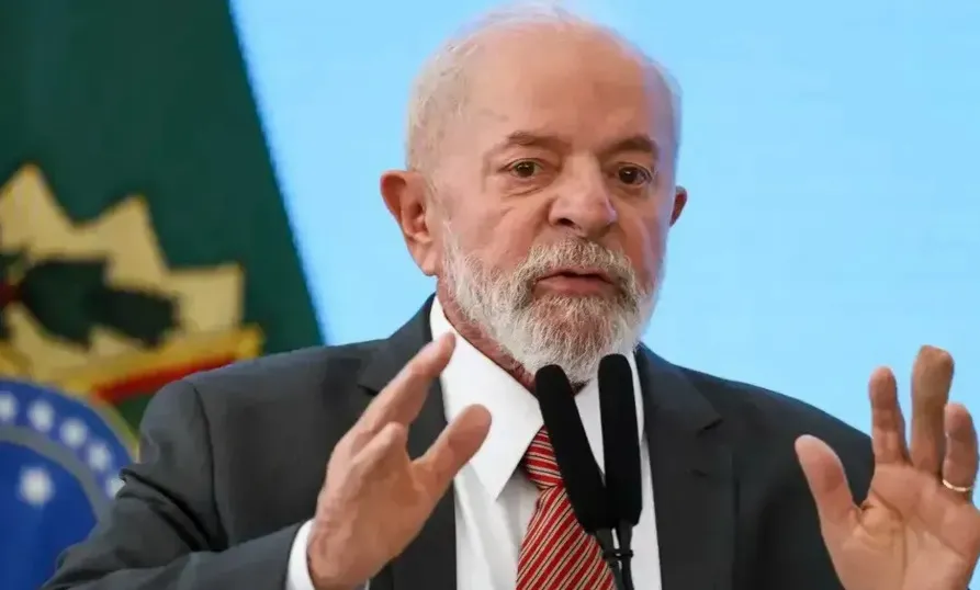 Lula confirma que irá disputar quarto mandato presidencial em 2026
