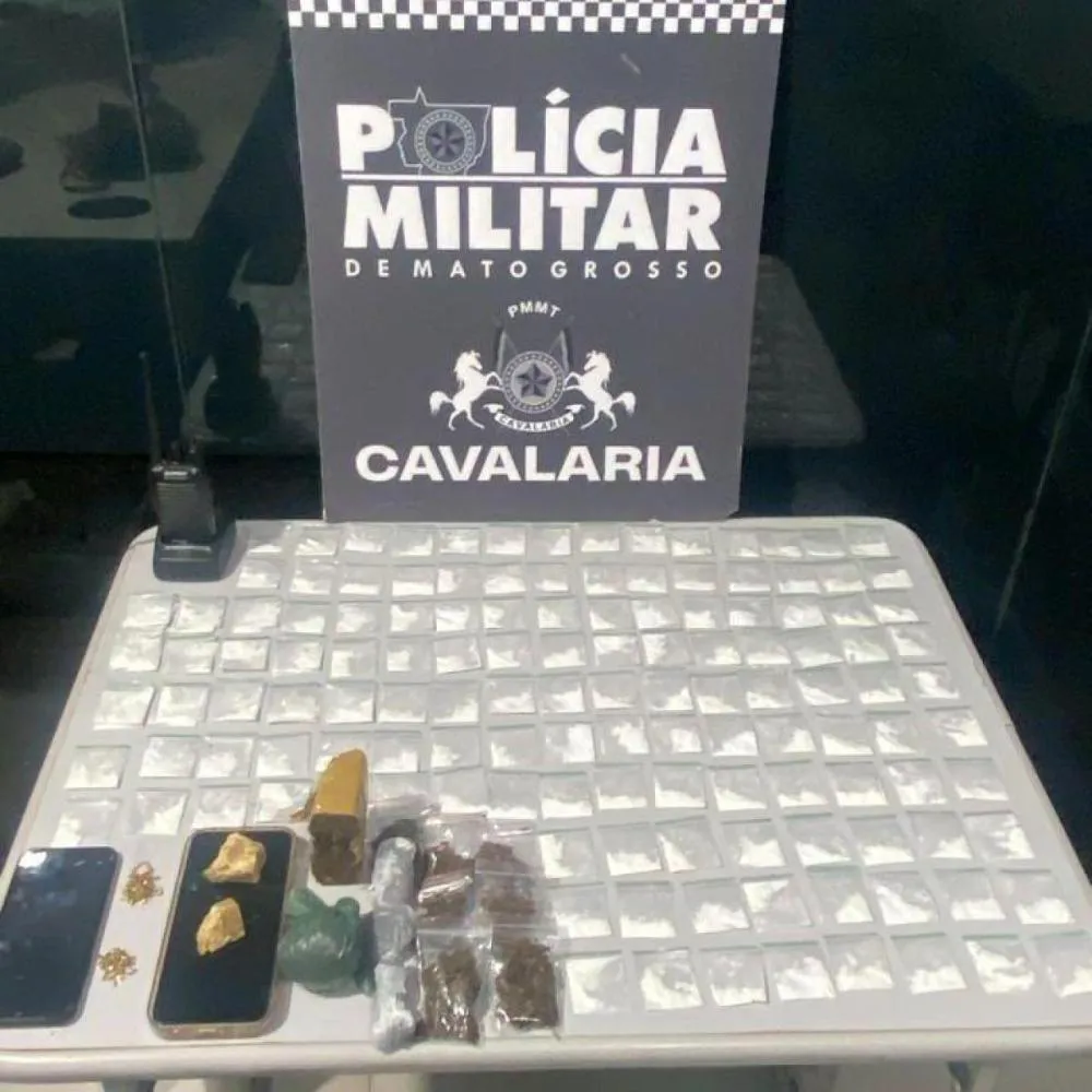 Dupla é presa com 160 porções de drogas para venda em Nova Mutum