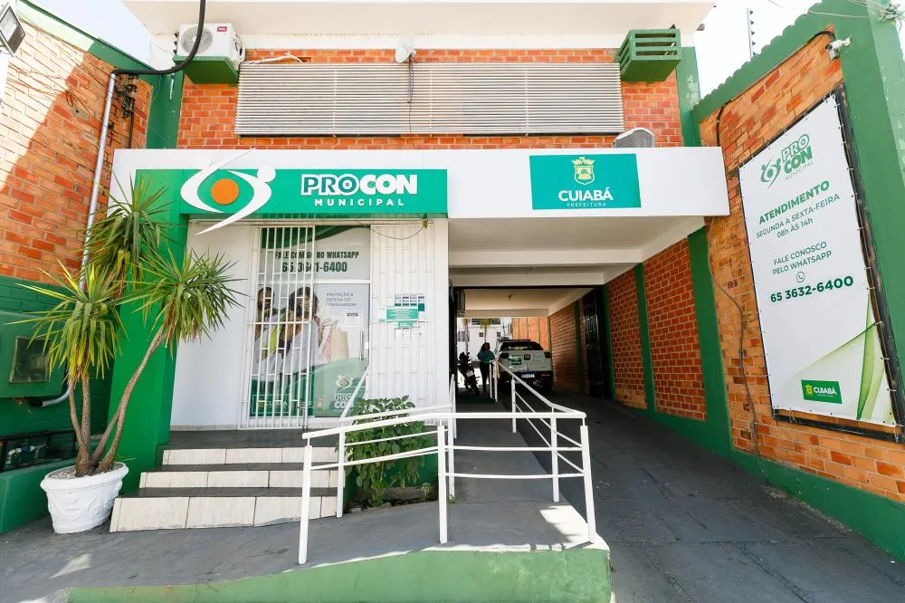 Procon Cuiabá leva orientação e atendimento especializado a idosos em Centros de Convivência