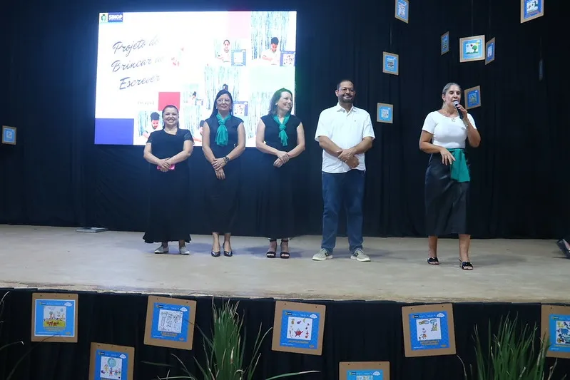 Prefeitura de Sinop encerra projeto Do Brincar ao Escrever com noite de autógrafos e participação de mais de 800 crianças