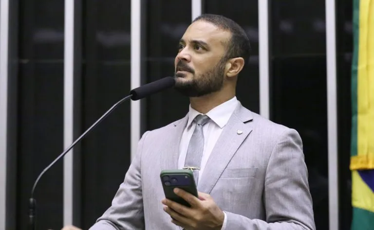 Cancelado debate sobre proposta que cria regras para buscas e abordagens policiais 