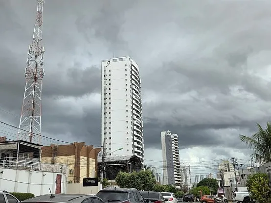 Inmet alerta para risco de granizo e ventos de até 100 km/h em Mato Grosso