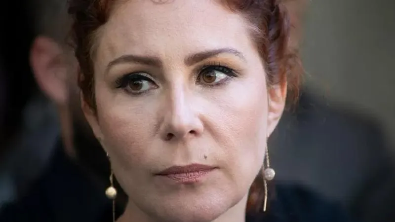 Câmara mantém mandato de Carla Zambelli