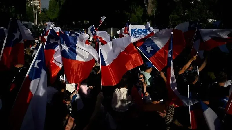 José Antonio Kast é eleito presidente do Chile e direita volta ao poder