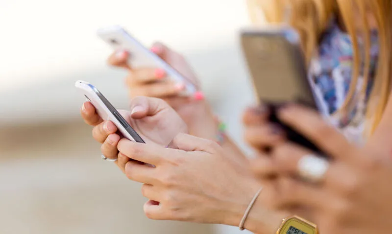 Multa de fidelidade em contratos de internet e telefone é proibida em MT