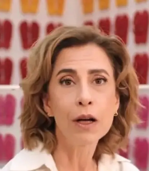 Comercial com Fernanda Torres pede pra ninguem começar o ano com “pé direito”; veja