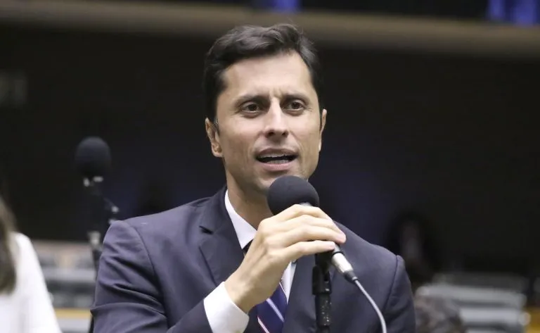 Comissão aprova projeto que isenta de IPI o material usado para adaptar veículo de pessoa com deficiência 
