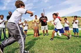 Projeto leva capoeira a bairros periféricos e transforma realidades em Poxoréu