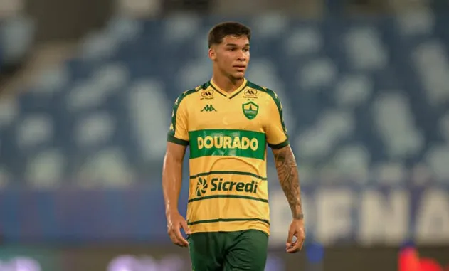 “O goleiro deles fez o jogo da vida”, diz David Miguel após derrota do Cuiabá na Arena Pantanal