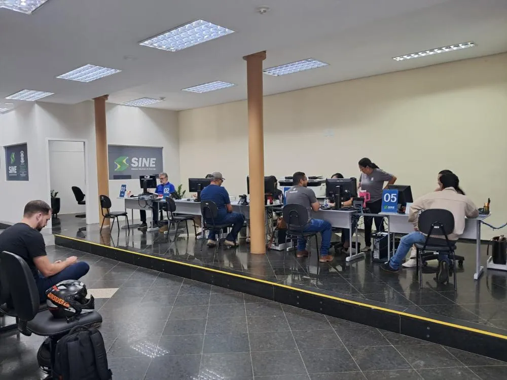 Sine de Primavera do Leste oferta cerca de 85 vagas e reforça parceria com empresas para geração de empregos