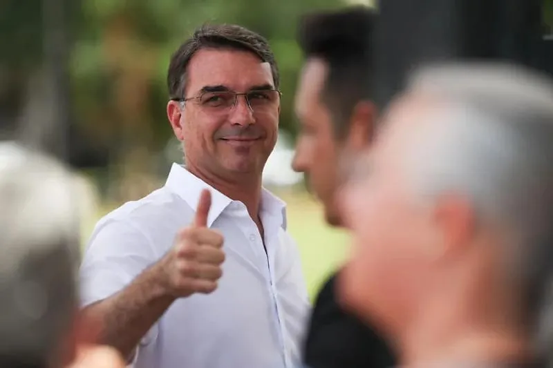 Flávio Bolsonaro participa de megaevento da direita em Mato Grosso na próxima semana