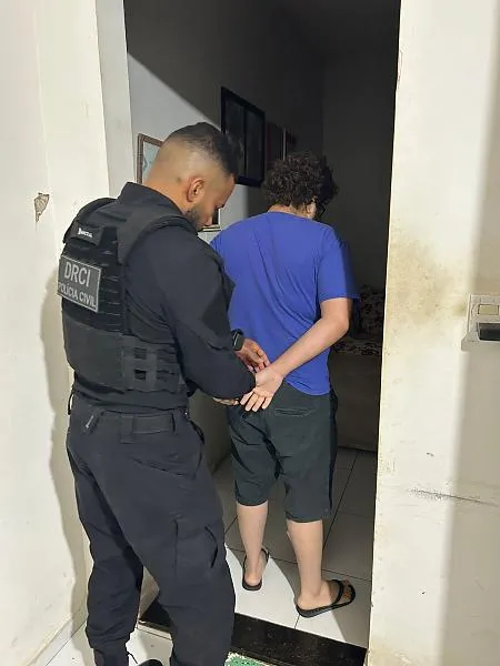 Pedófilo é preso em Cuiabá com 7 mil imagens de abuso sexual até de bebês