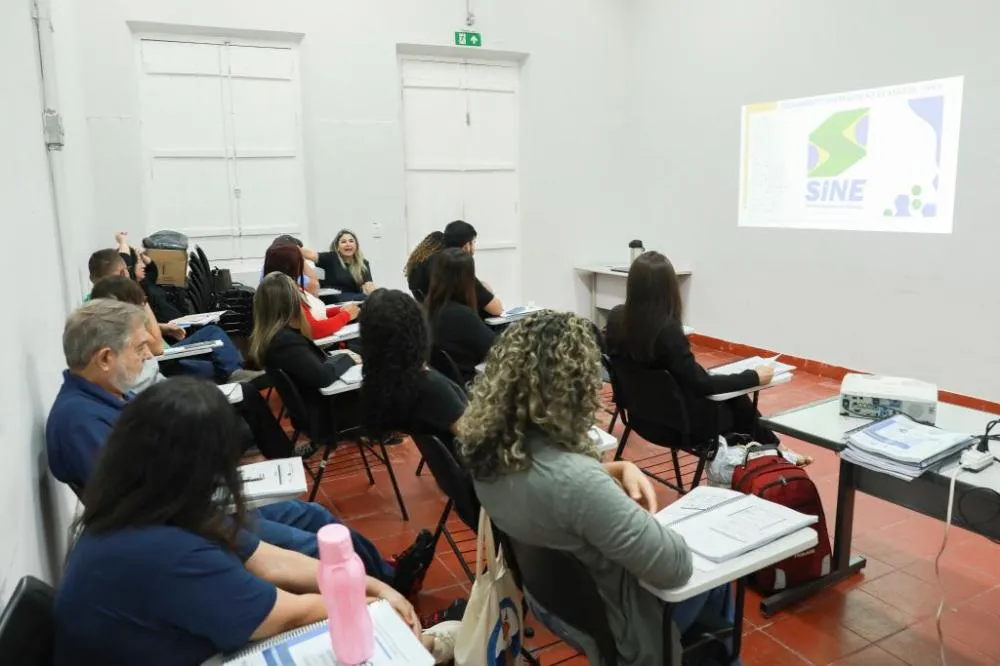 Primavera do Leste marca presença em capacitação estadual do Sine-MT em Cuiabá