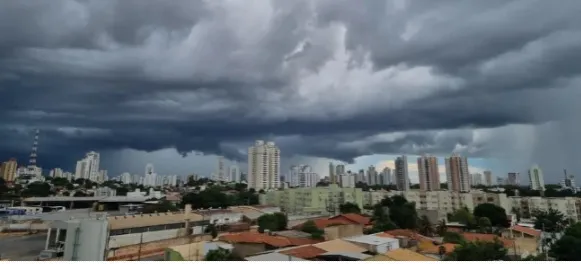 Março termina chuvoso e com alertas para todo o Estado
