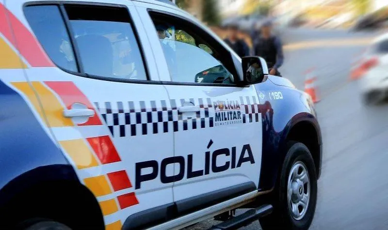 Polícia Militar prende homem que agrediu esposa com taco de madeira em Feliz Natal