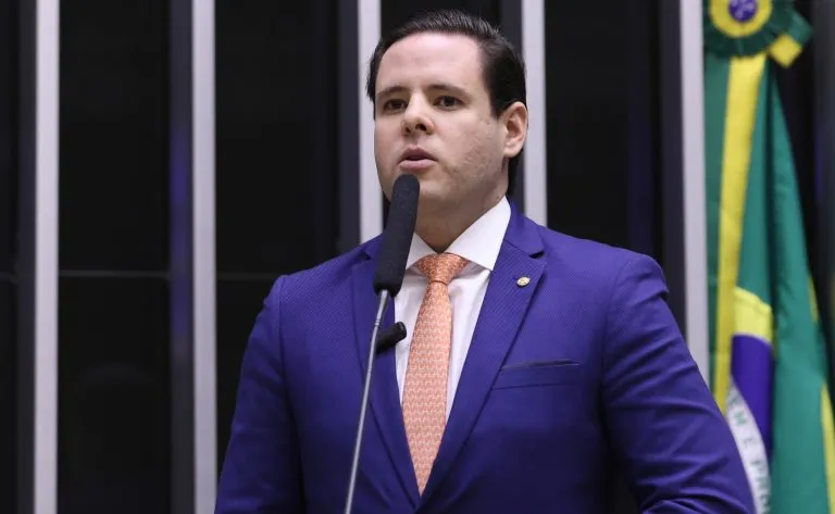 Comissão aprova exigência de autorização federal para atuação de ONGs na faixa de fronteira 