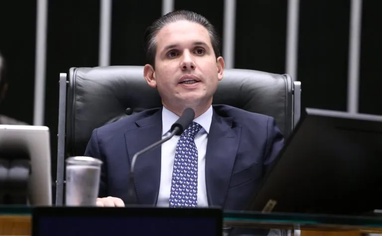 Motta quer votar na próxima semana financiamento mínimo para assistência social no Brasil 