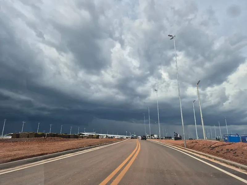 Inmet alerta para temporal com ventos de até 100 km/h no Norte de Mato Grosso