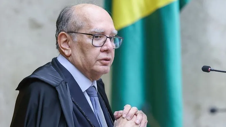 Gilmar Mendes abre divergência e vota pela liberdade do ex-jogador Robinho