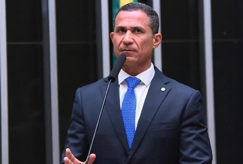 Coronel Assis cita apoio de 90% dos brasileiros e cobra redução da maioridade penal