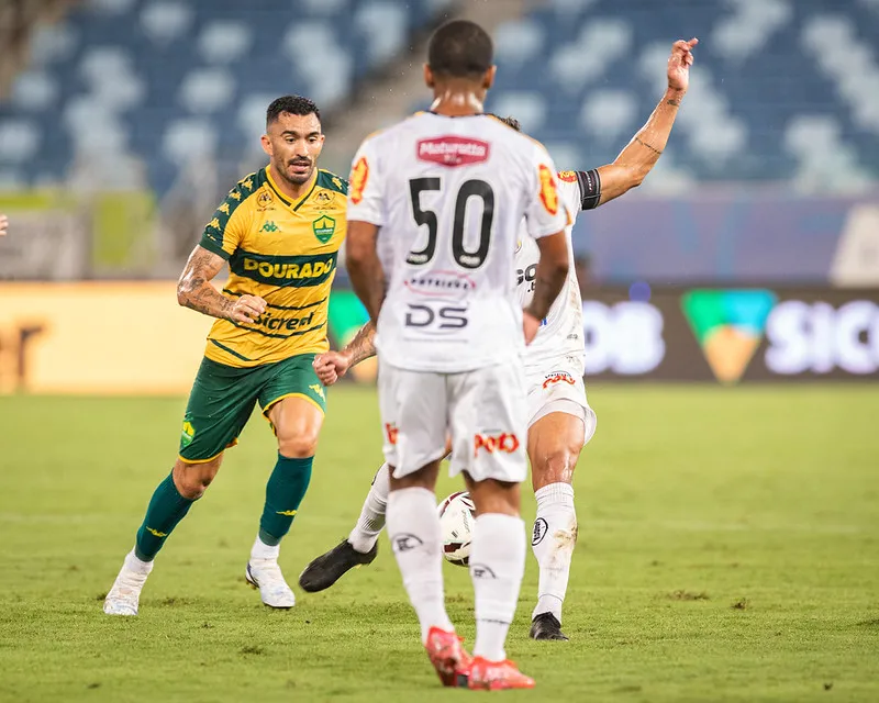 Cuiabá empata sem gols com o Novorizontino e segue perto do Z-4 da Série B