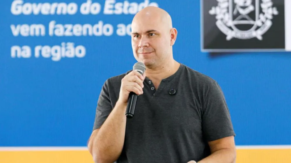 Abilio sanciona lei mais rígida contra motos barulhentas e oficinas podem ser interditadas em Cuiabá