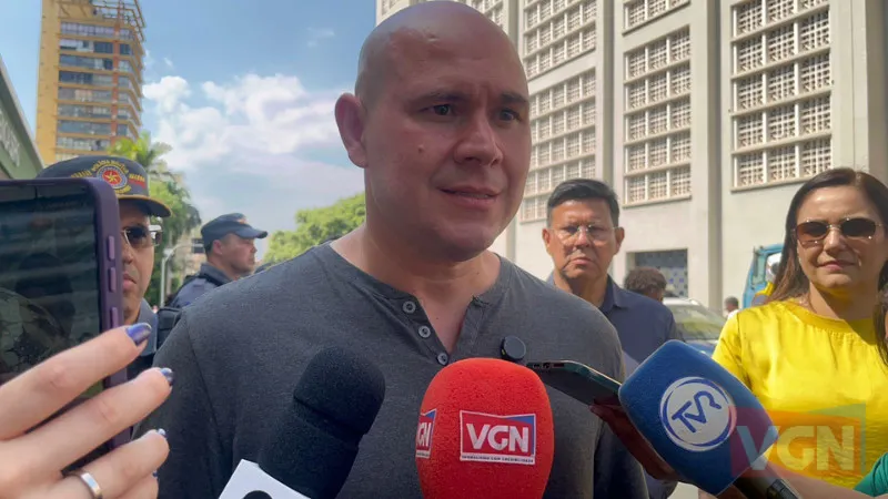Prefeito destaca resgate da tradição no desfile Cívico-Militar e anuncia melhorias para 2026