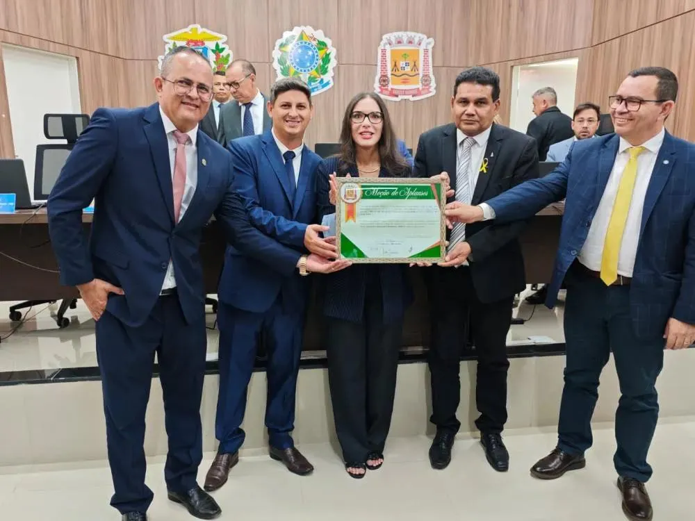 “Aquele que não reconhece o vereador, ele não conhece a democracia de verdade”, afirma Deputada Janaina ao receber moção de aplausos em Várzea Grande